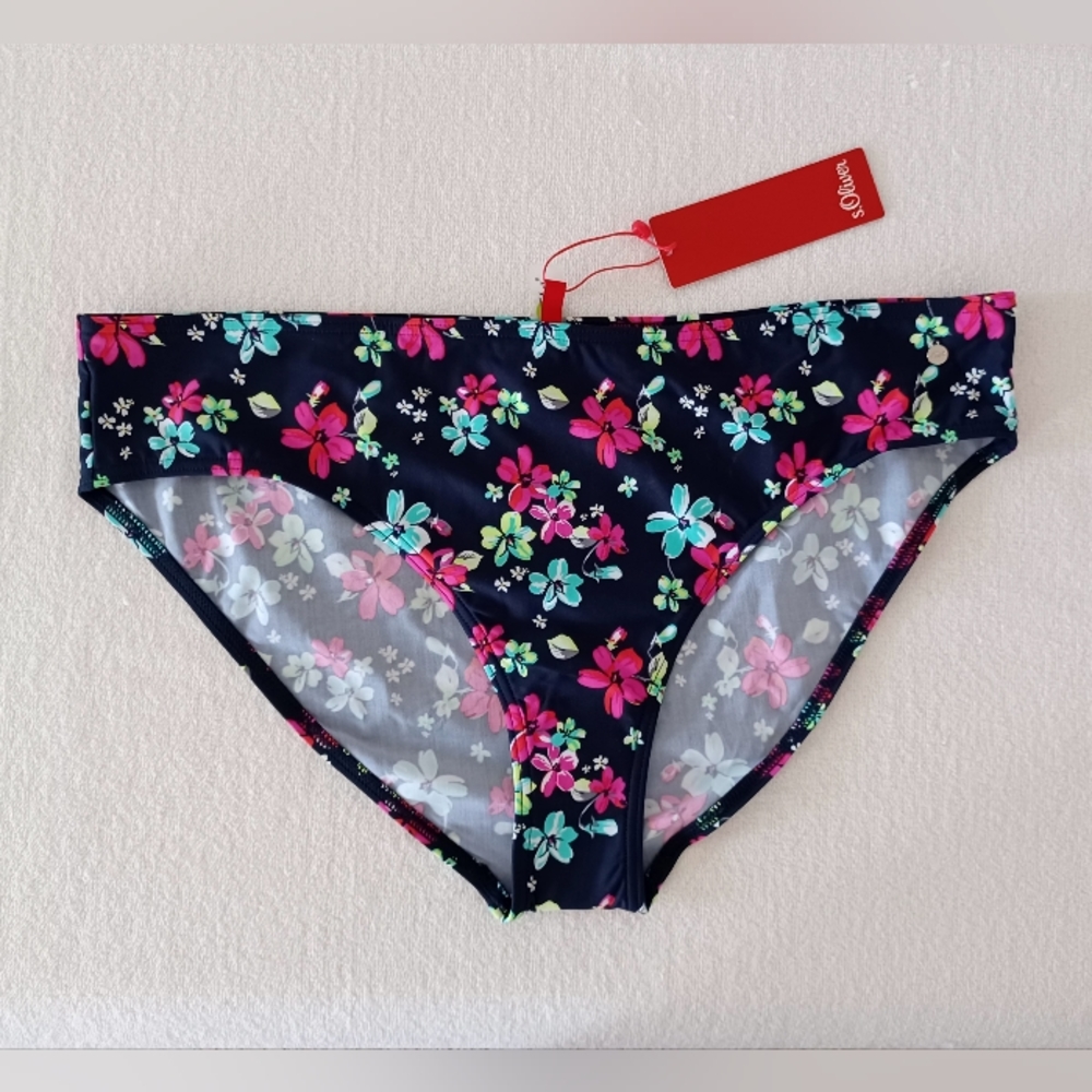 NWT S.Oliver Mix Kini Floral Print Navy Bikini Bottom, size 12